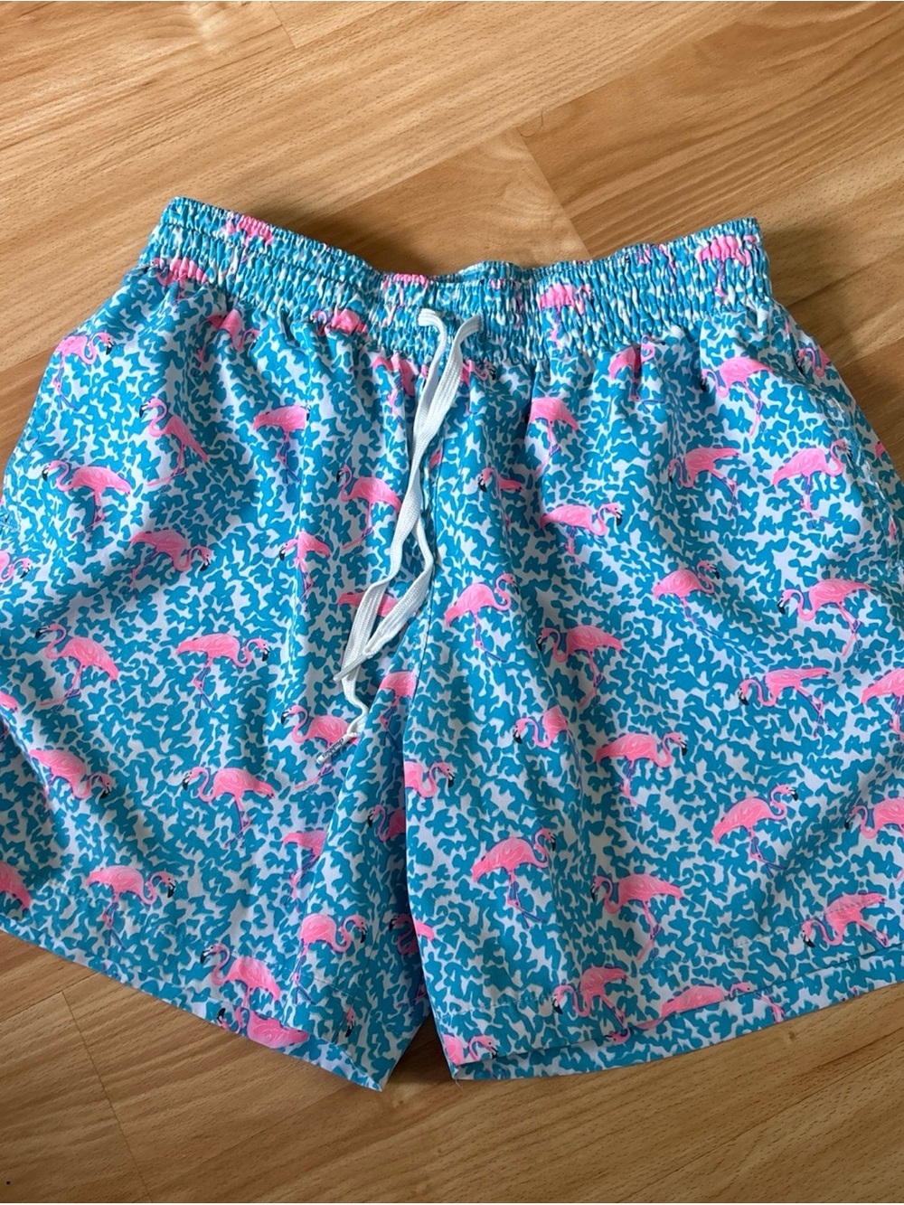 Chubbies Men's Swim Shorts Size S 5.5" Inseam Mesh Lined Flamingo Print